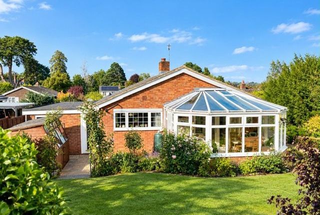 40, Guillards Oak, Midhurst photo 2