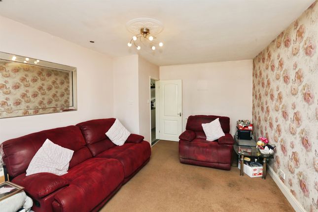 16, Camp Road, Gosport photo 4