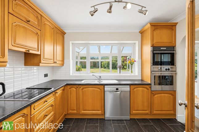 6, Goldington Close, Hoddesdon photo 3