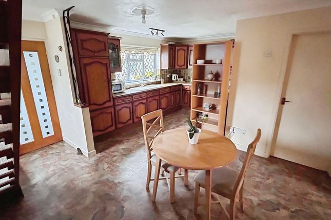 Flat Camellias, 1, Whitchurch Road, Yelverton photo 3