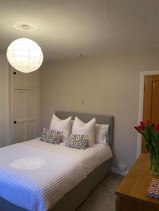 17 Featherbank Terrace Horsforth, Leeds photo 4