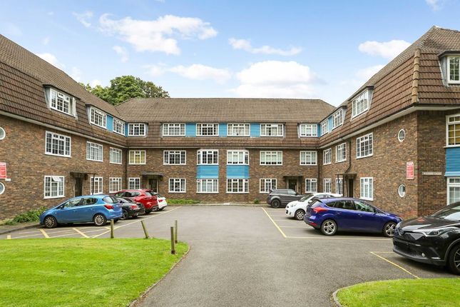 Thumbnail Flat for sale in Woodside Court, The Common, London