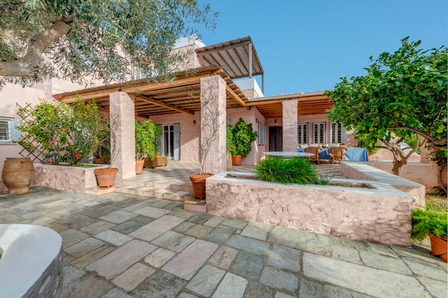 Villa for sale in Myra, Syros - Ermoupoli, Syros, Cyclade Islands, South Aegean, Greece