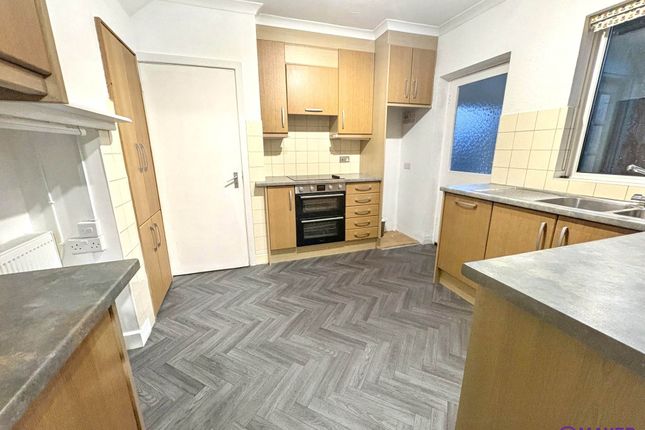 33, Southway Lane, Plymouth photo 4