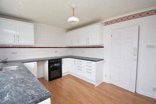 8, Avon Drive, York photo 4