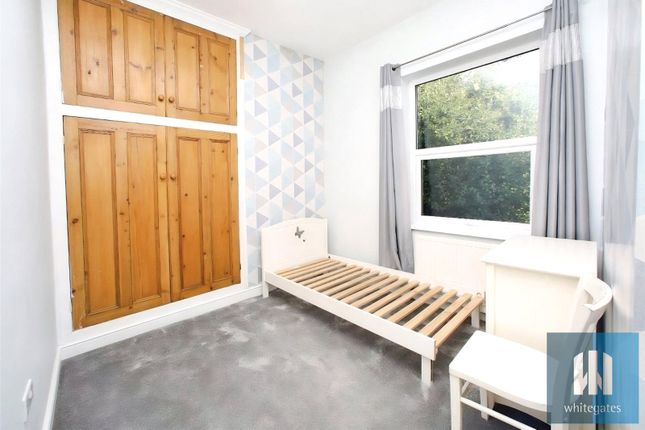 12, Crossley Street, Brighouse photo 5