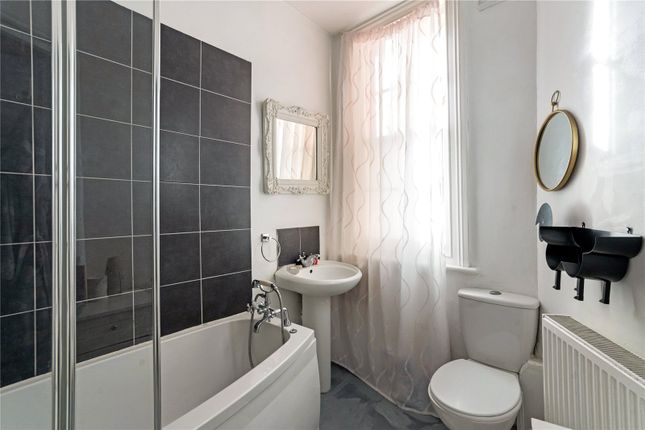 Flat for sale in Granby Hill, Clifton, Bristol