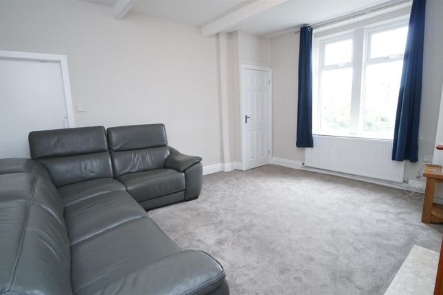 Victoria Road, Bradford photo 3