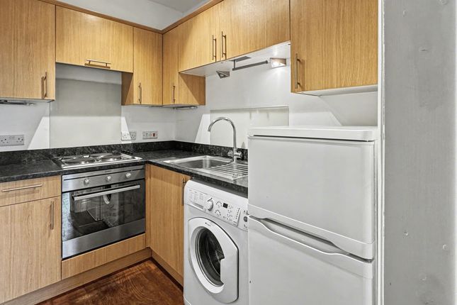 Flat 1, Exeter photo 3