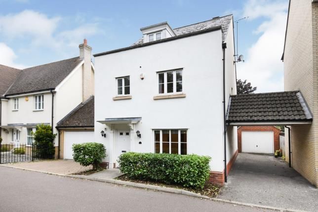 Houses for Sale in West Avenue, Chelmsford CM1 - West Avenue