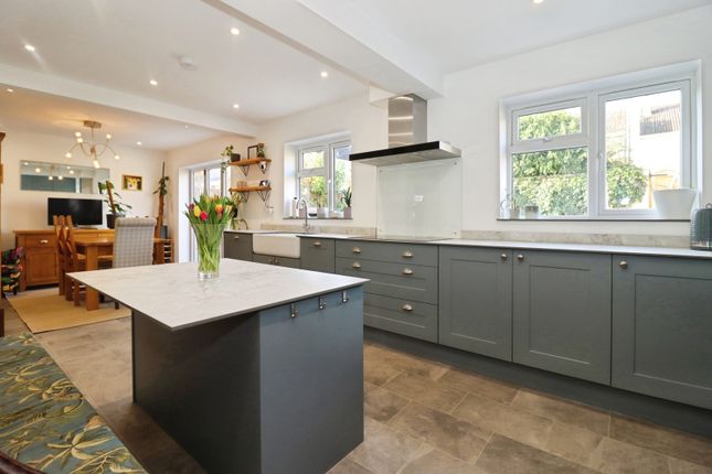 32, Inglestone Road, Wotton-under-Edge photo 3