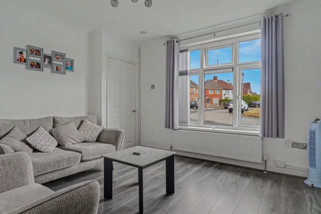 31, Cheslyn Grove, Birmingham photo 3