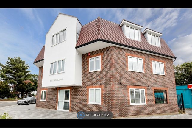 Flat, Nico House Station Square, Romford photo 2