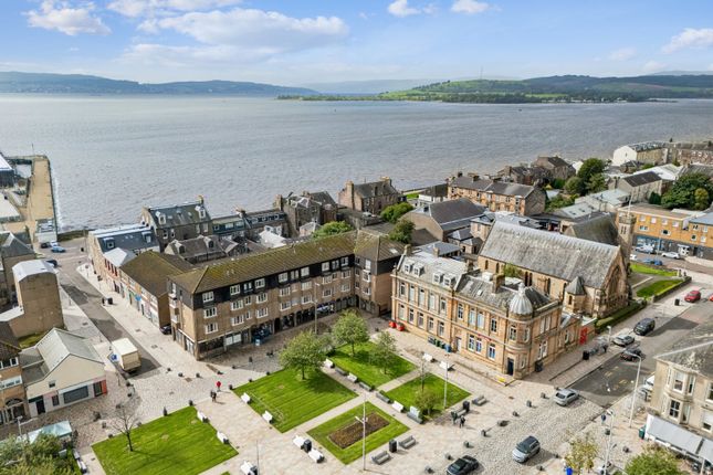 1-bed flat on 16, Colquhoun Square, Argyll and Bute, £100,000
