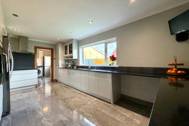 1 Woodland Way, Merthyr Tydfil photo 4