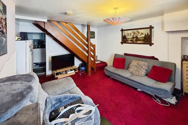1, Emwell Street, Warminster photo 3