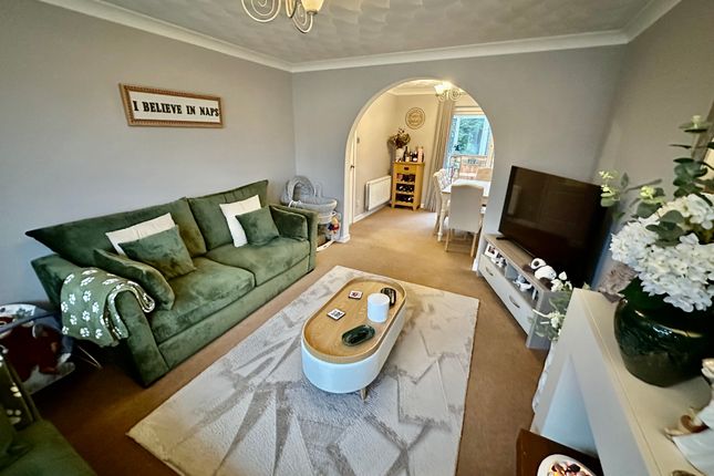 82, Wickett Hern Road, Doncaster photo 4