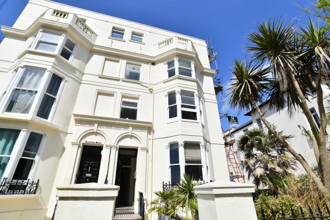 Thumbnail Flat to rent in Lansdowne Place, Hove