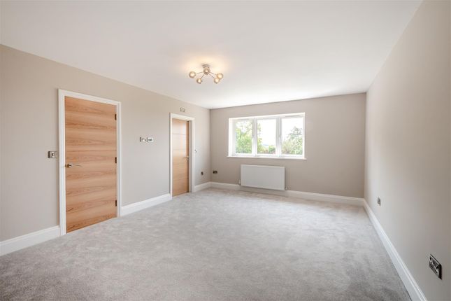 8652668-Interior22.Jpg