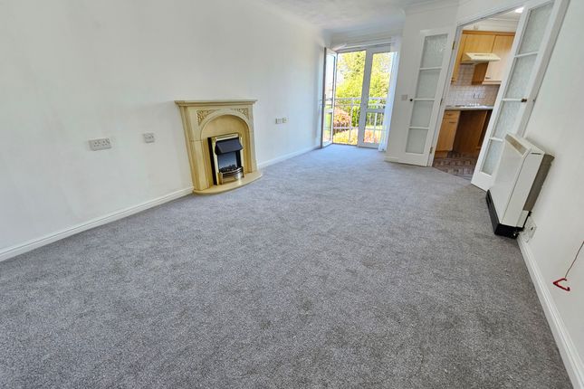 23, Whitebrook Court, Whitehall Road, Sale photo 2