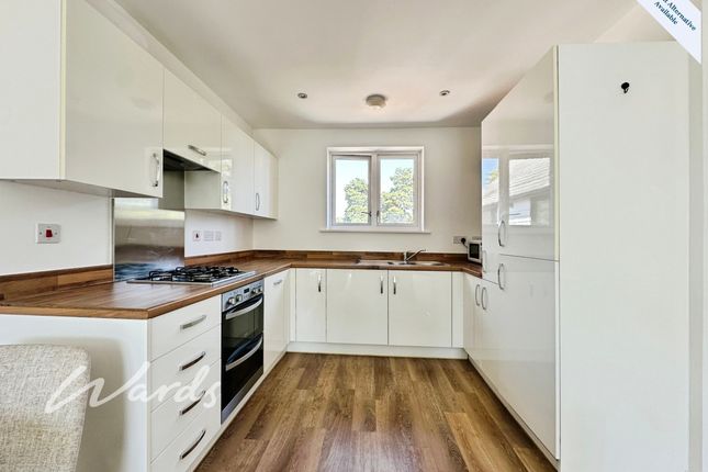 Flat 4, 13, Malpass Drive, West Malling photo 2