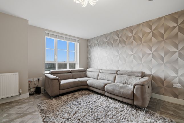 1, Kingfisher Avenue, West Dunbartonshire photo 4