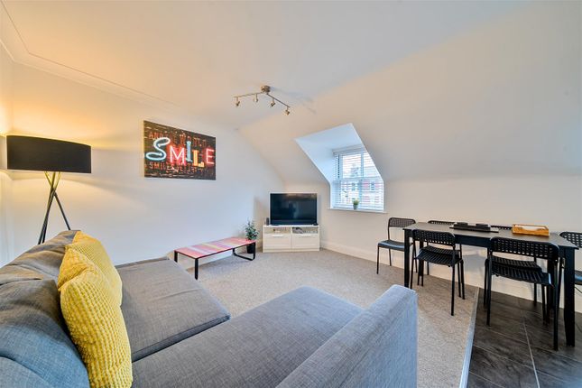 Flat 7, East Court, Swanage photo 4