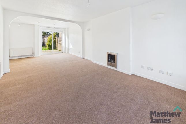 4 Fenno Close, Colchester photo 2