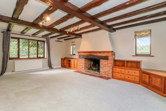 Woodrow Farm Cottage, Cherry Lane, Amersham photo 4