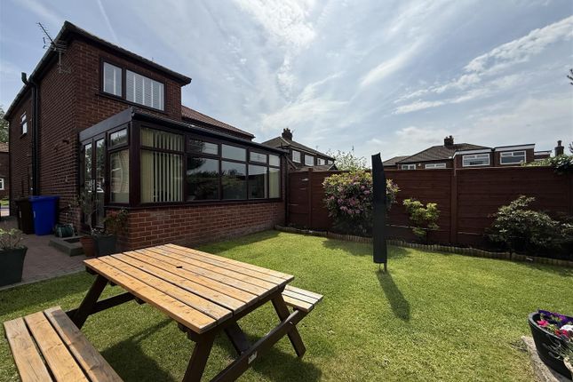 19, Everest Avenue, Ashton-Under-Lyne photo 4