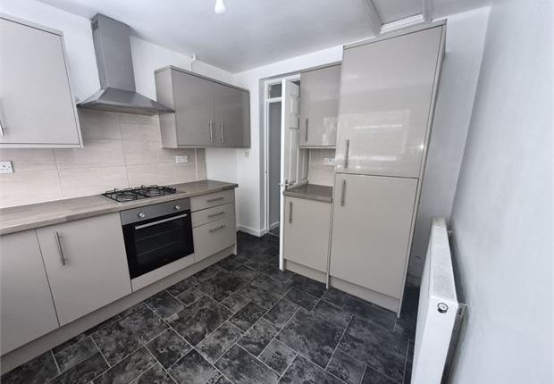30, Fenwick Street Pontygwaith, Ferndale photo 5
