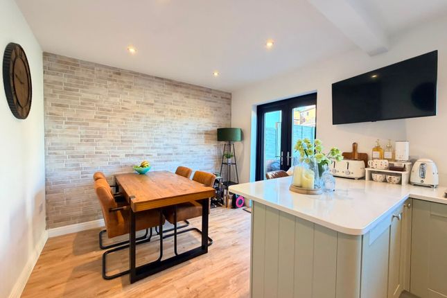 68 Moor Lane, Scarborough photo 4