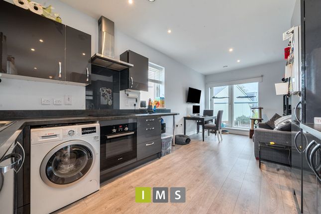 1-bed house on 1 Tancred Grove, Bicester, £325,000