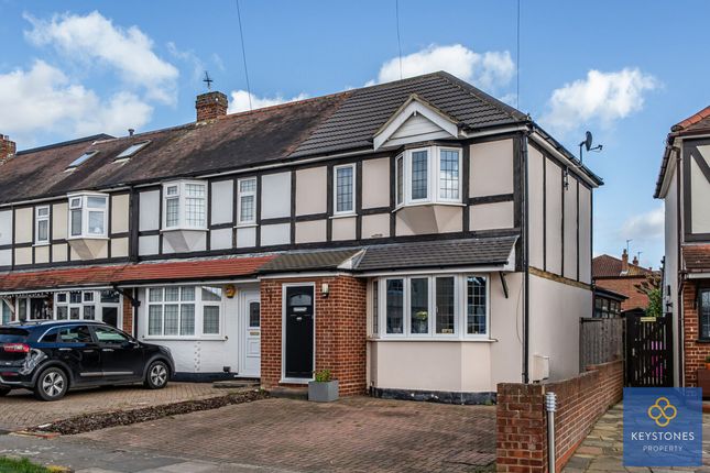 2-bed house on 32, Bellevue Road, Collier Row, £425,000