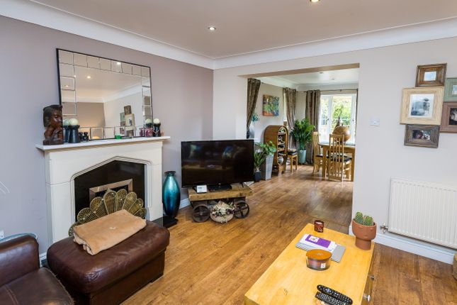 17, Shellbrook Drive, Wrexham photo 2