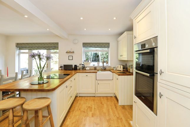 3, Ashdown Chase, Uckfield photo 3