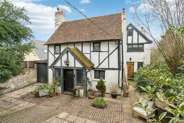 The Gate House,, Dunstable Road, Berkhamsted photo 4
