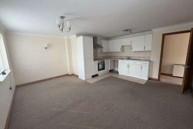 12b, Waveney Road, Hunstanton photo 2