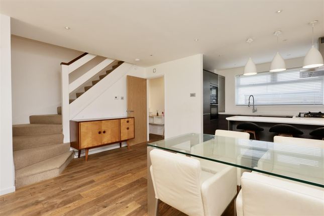 63, Hunters Court, Newcastle Upon Tyne photo 4