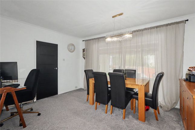 8, Mayhurst Close, Surrey photo 4