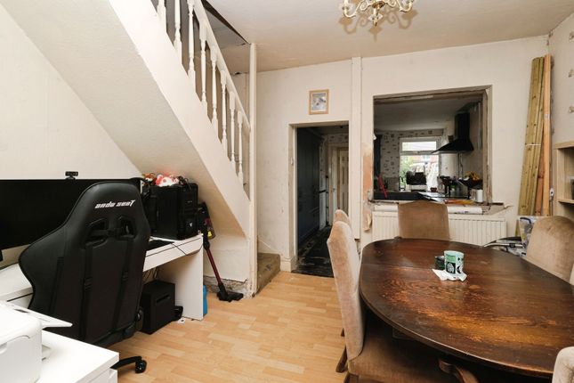 186, Common Road, Merseyside photo 4