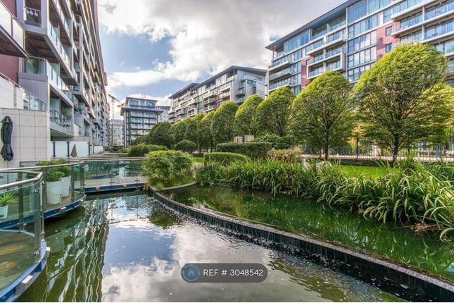 Howard Building, Queenstown Road, London photo 2