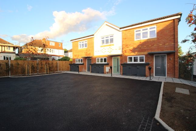 6, Trent Way , Worcester Park photo 2