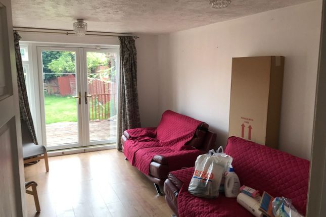 Well Presented Two Bed Fully Furnished House
