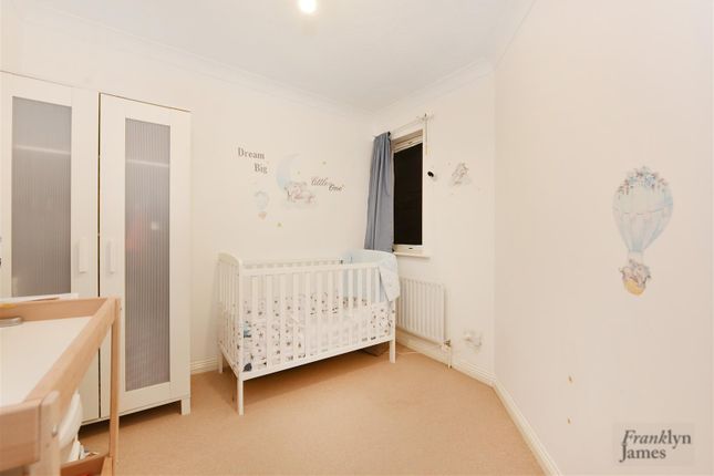 End terrace house to rent in Tunnel Avenue, London