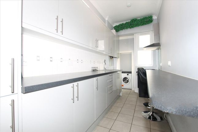 2A, Moselle Avenue, London photo 3
