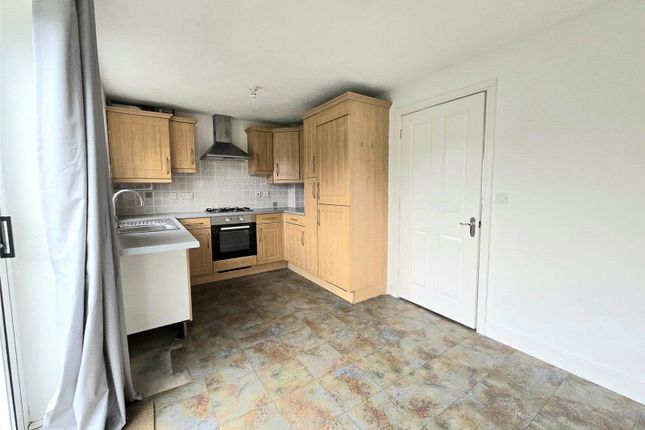12, Roman Avenue, West Sussex photo 3