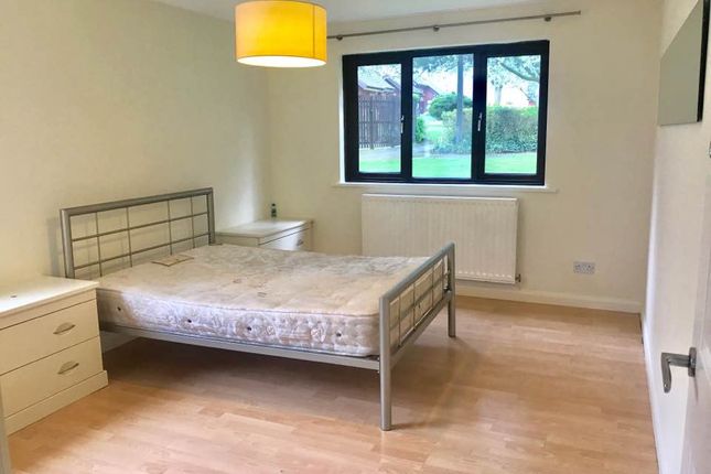 2 Bed Flat To Rent In William Street Birmingham City Centre