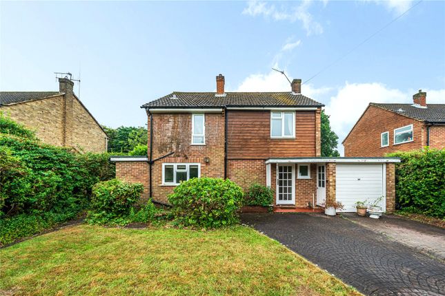 Thumbnail Detached house for sale in Crossway, Chesham