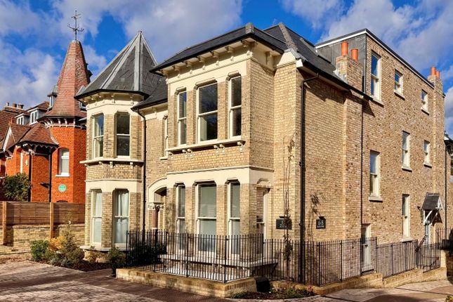 3-bed flat on Castlebar Hill, London, £1,150,000